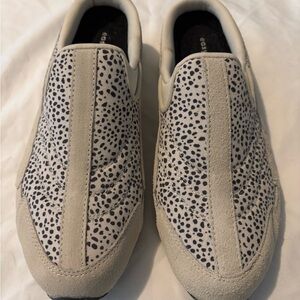 🟢Easy Spirit Women’s Clogs/Shoes/Sneakers Tan & White
